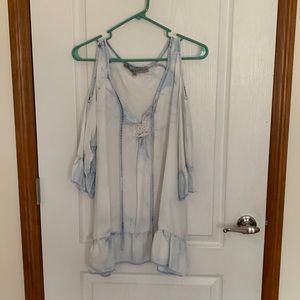 Cold shoulder top